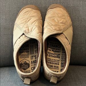 Keen Tan Quilted Women's Flats